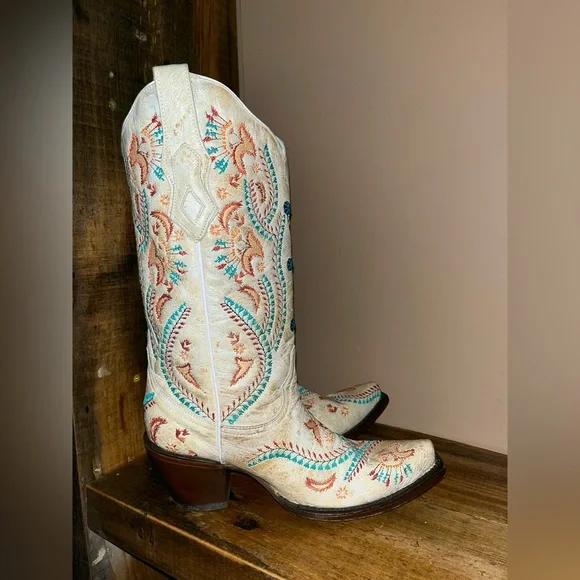 Corral Embroidered Heeled Cowgirl Boots - Cream and Multicolor - Picture 10 of 10